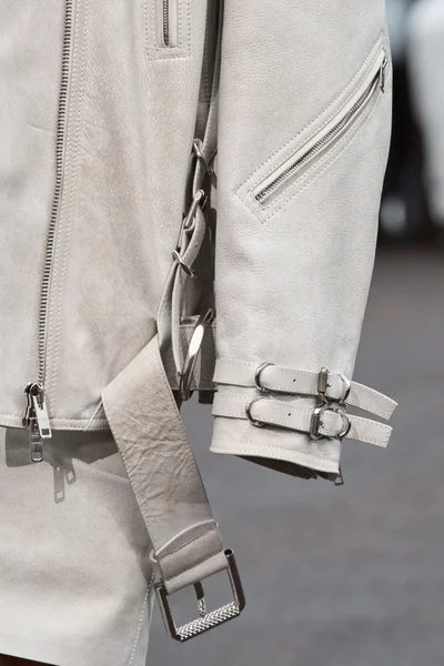 Look 68